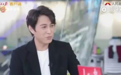 娱乐吃瓜姐靳东,娱乐圈的“吃瓜姐”如何成为实力派演员