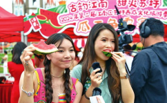 开心吃瓜娱乐,揭秘娱乐圈幕后故事,带你领略明星们的真实生活