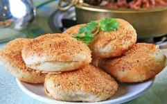 娱乐吃瓜酱烧饼,一日为师终身为父，还字之前请闭嘴”