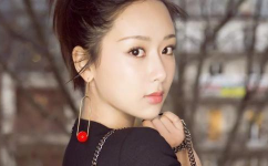 娱乐吃瓜佛系女友百度云,揭秘网络红人的佛系生活态度