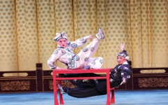 三岔口京剧,京剧中的误会与忠诚对决